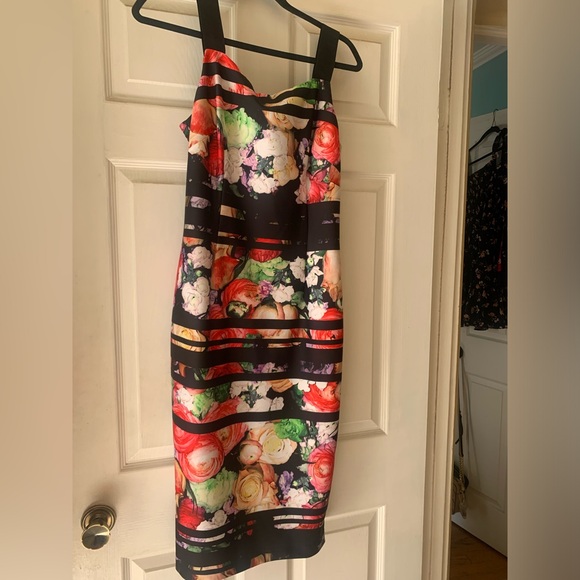 Prefect black floral dress - Picture 2 of 5